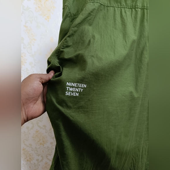 Lacoste - Picture 5 of 6